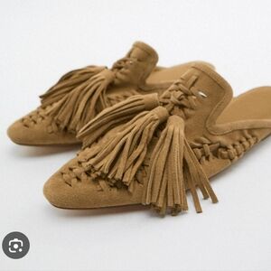 🆕 NWT Zara Tan Suede Tassel Mules